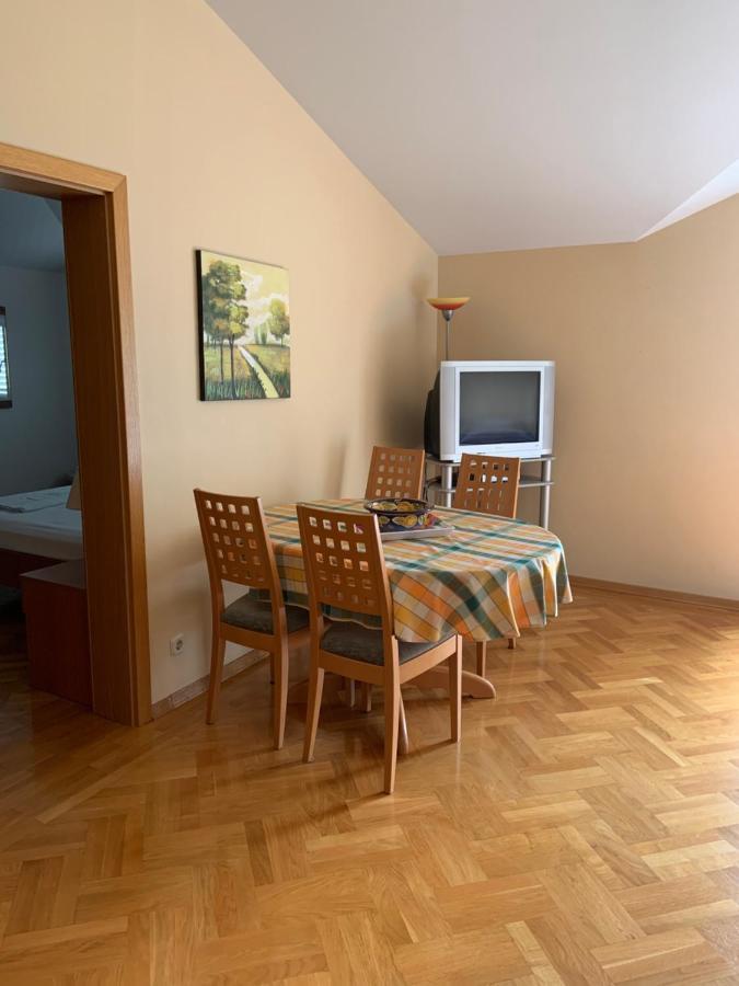 Villa Mara Promajna Luaran gambar